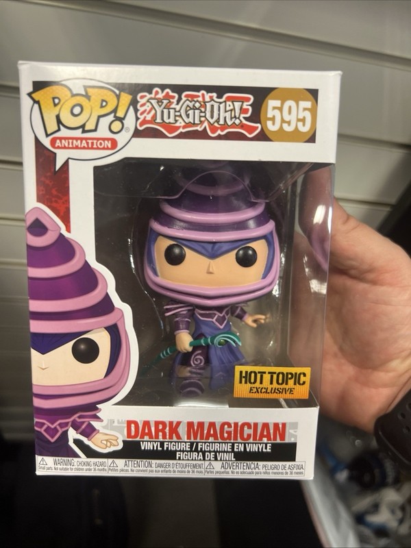 Funko Pop! #595 Dark Magician Hot Topic Exclusive Yugioh