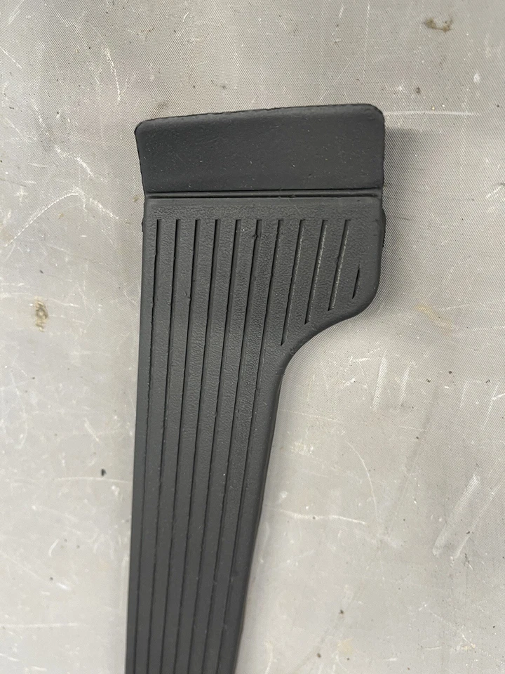 Chevy Chevelle SS Malibu Nova Camaro 1964-1972 pedal de gasolina Belair Impala BelAir OE Foto 2 de 4