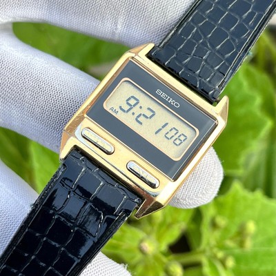 Rare!!! Vintage Seiko Ultra Slim Digital LCD Japan Made Men's