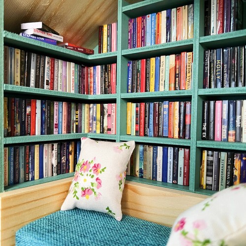 Anxiety Bookroom Wooden Book Cabinet Decompression Toy Mini Bookshelf for Adults - Picture 12 of 13