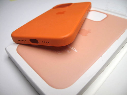 OEM Apple Silicone Case w/ MagSafe for iPhone 12 Pro Max (MK073ZM/A) Cantaloupe - Zdjęcie 5 z 8