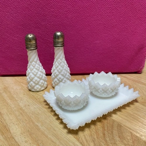 Rare Antique Milk Glass Saw tooth Depression Glass Mini salt & pepper Vintage
