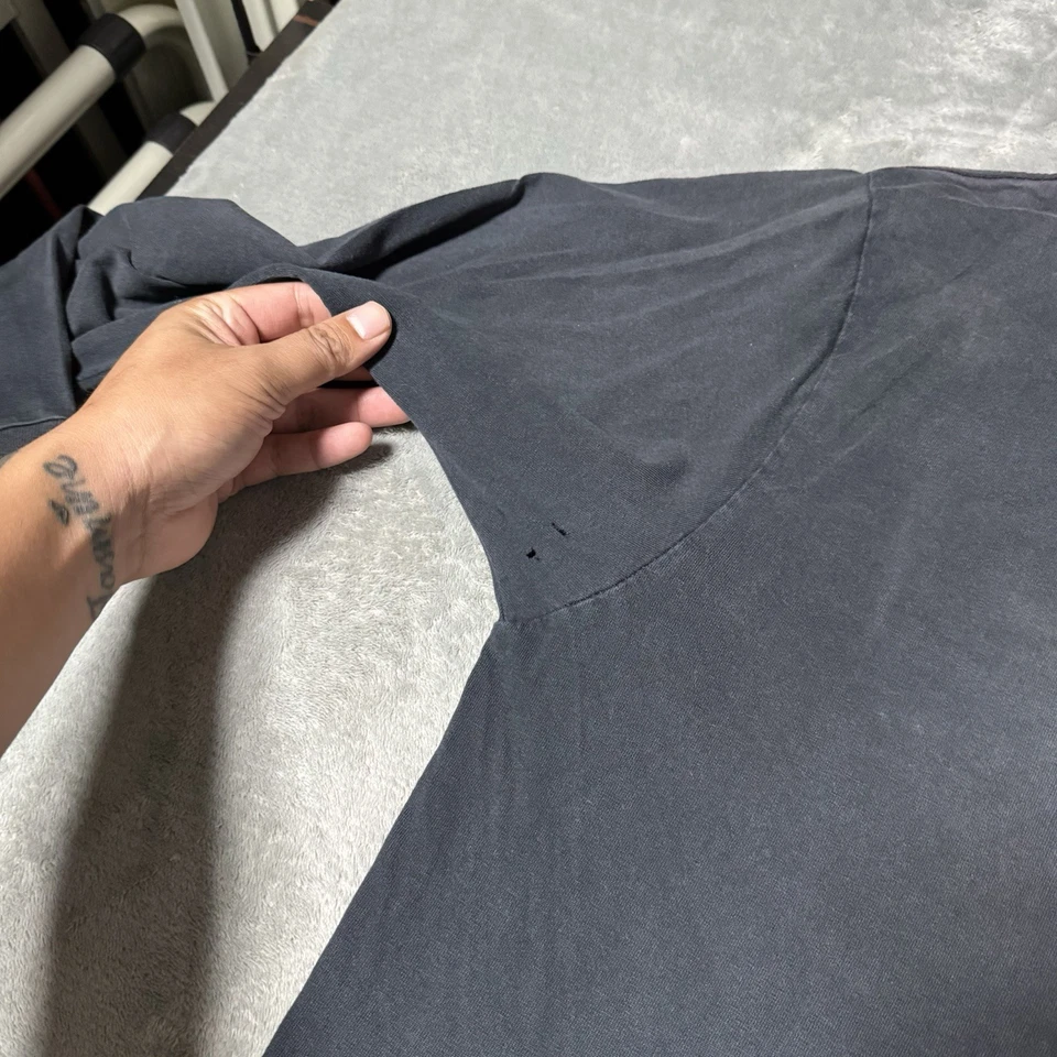 VTG Y2K Kellys Cove Hawaii Faded And Distressed Longsleeve Mens Size XL - Image 4 of 4