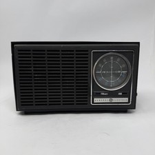 General Electric AM FM Radio Black Walnut Grain 7-4110C Vintage Tabletop