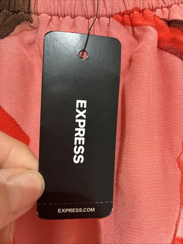 Express Shorty Jumpsuit Floral Salmon Women’s Medium Boho Tropical NEW WITH TAGS - Picture 3 of 9