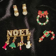 Set 4 Christmas Rhinestone Cluster Pins Brooch Wreath Avon Snowmen Earrings Vtg