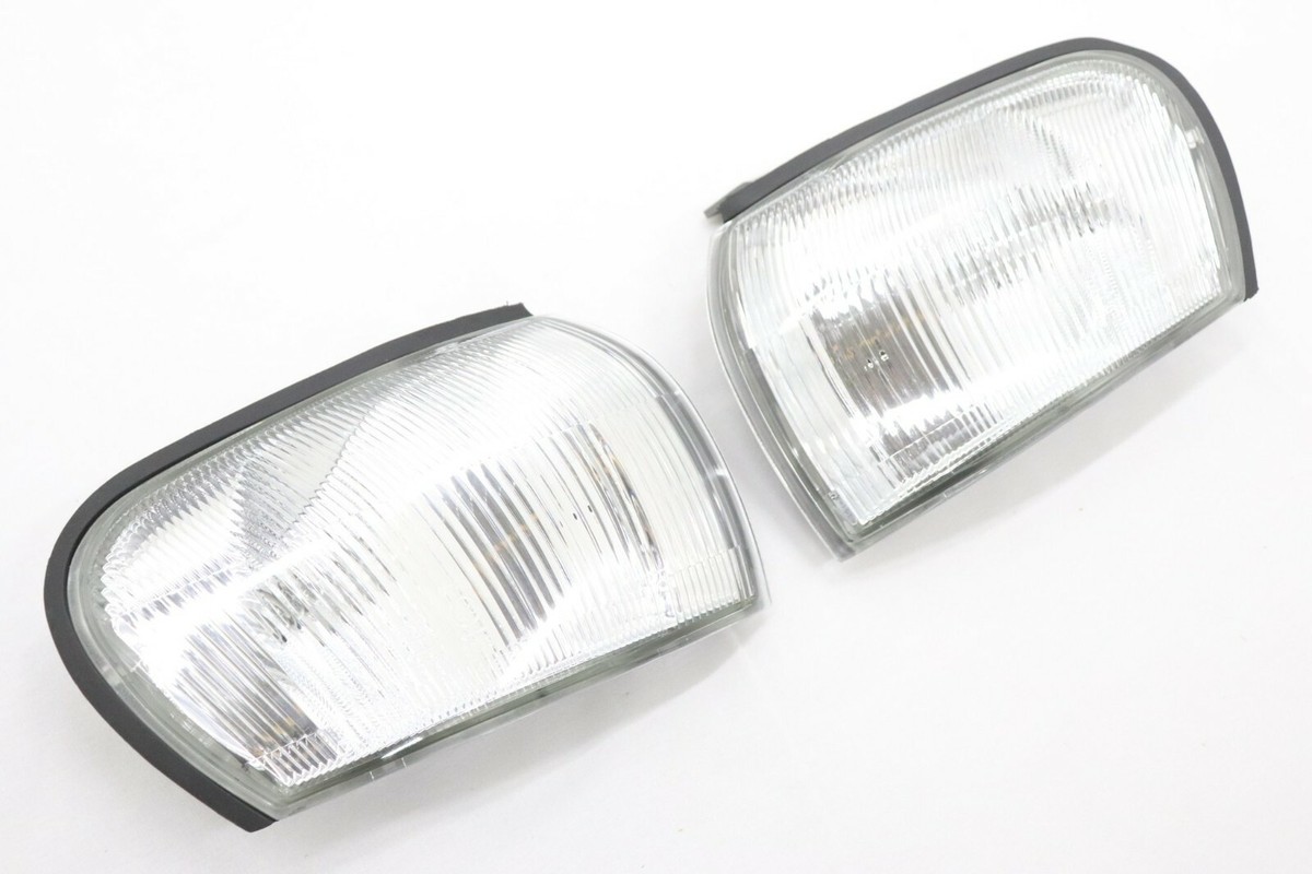 Genuine SUBARU Corner Turn Signal Lamp Set 84451FA020 84451FA030