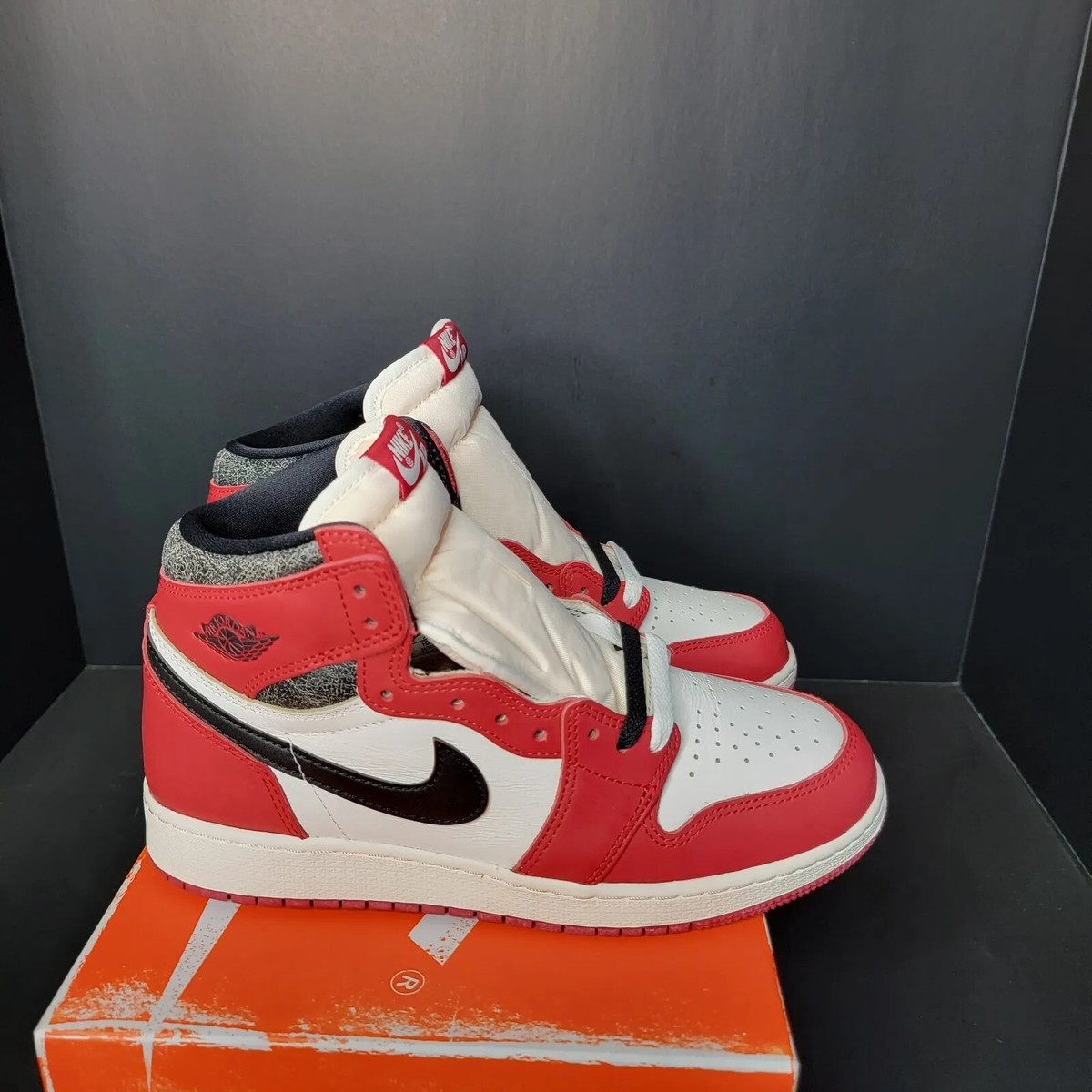 シューズ(男性用) Nike Air Jordan 1 High OG \"Lost & Found 絶妙なエイジング加工で男心をくすぐる Nike Air Jordan 1 High