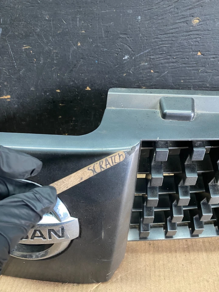 2004 2005 2006 Nissan Quest Front Upper Grill Grille N5566 DG - Image 3 of 4