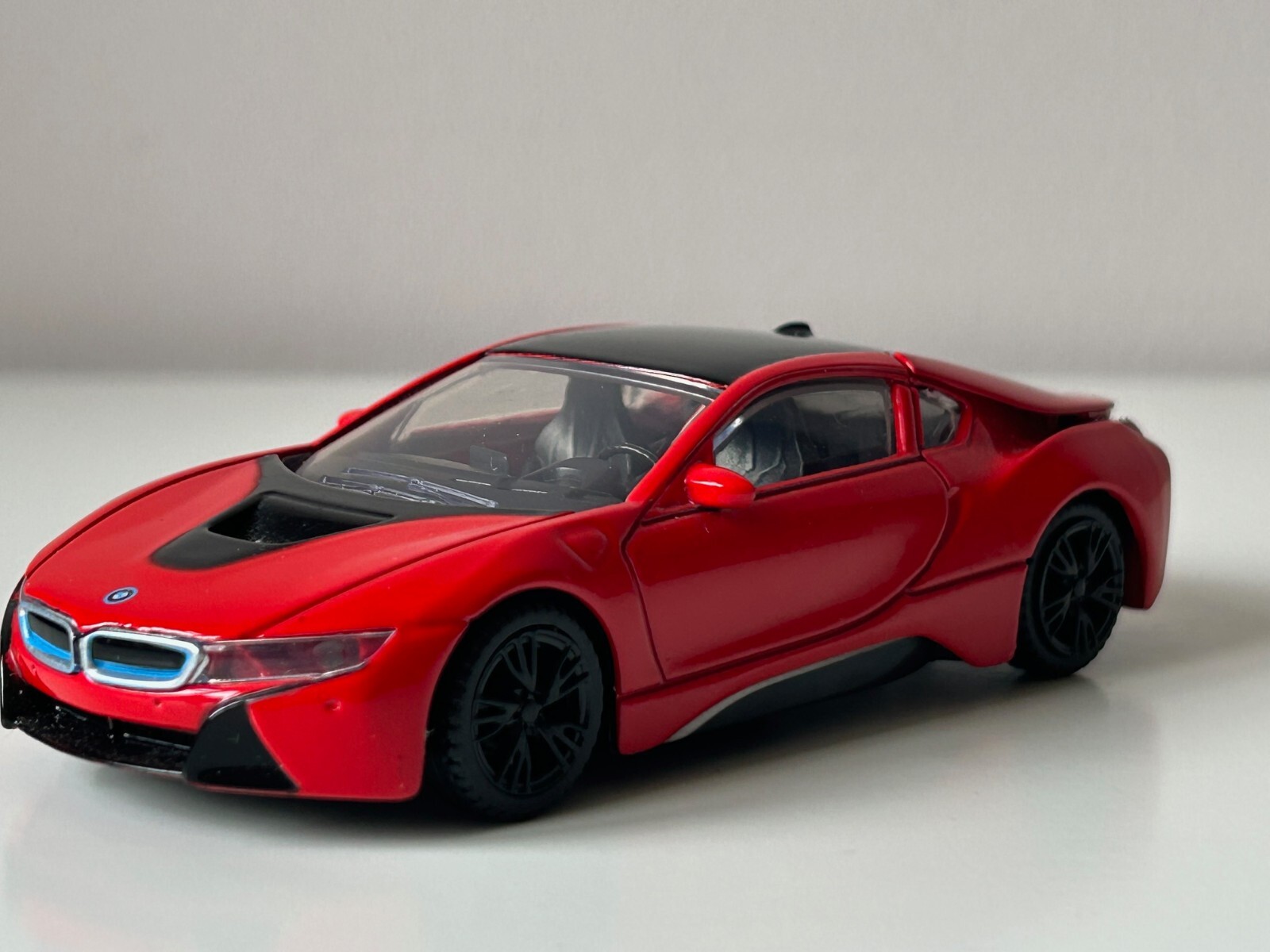 BMW i8 Germany Sports Car Model Toy Diecast Red 1:43 Scale Rastar