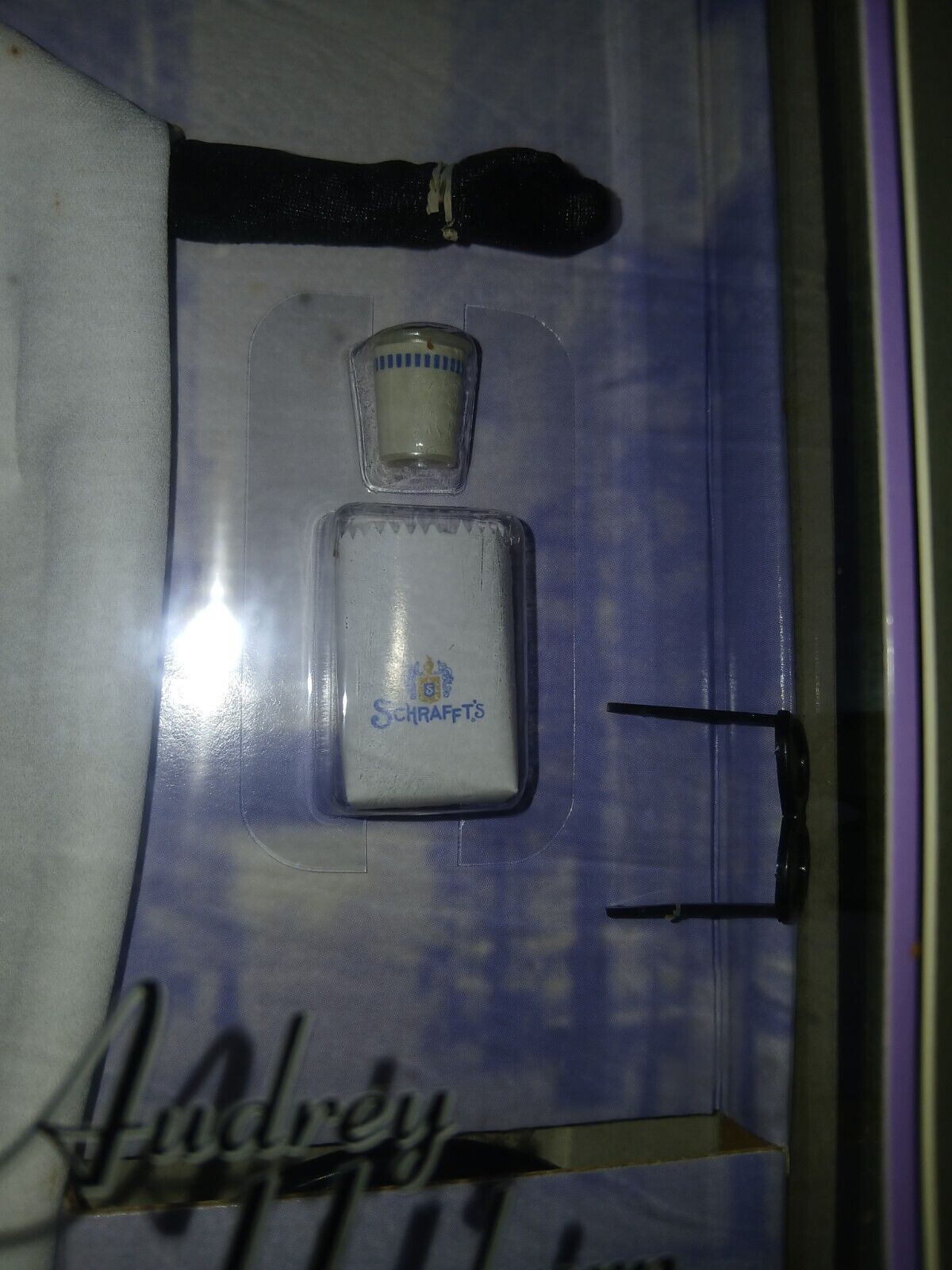 Picture 4 of 11