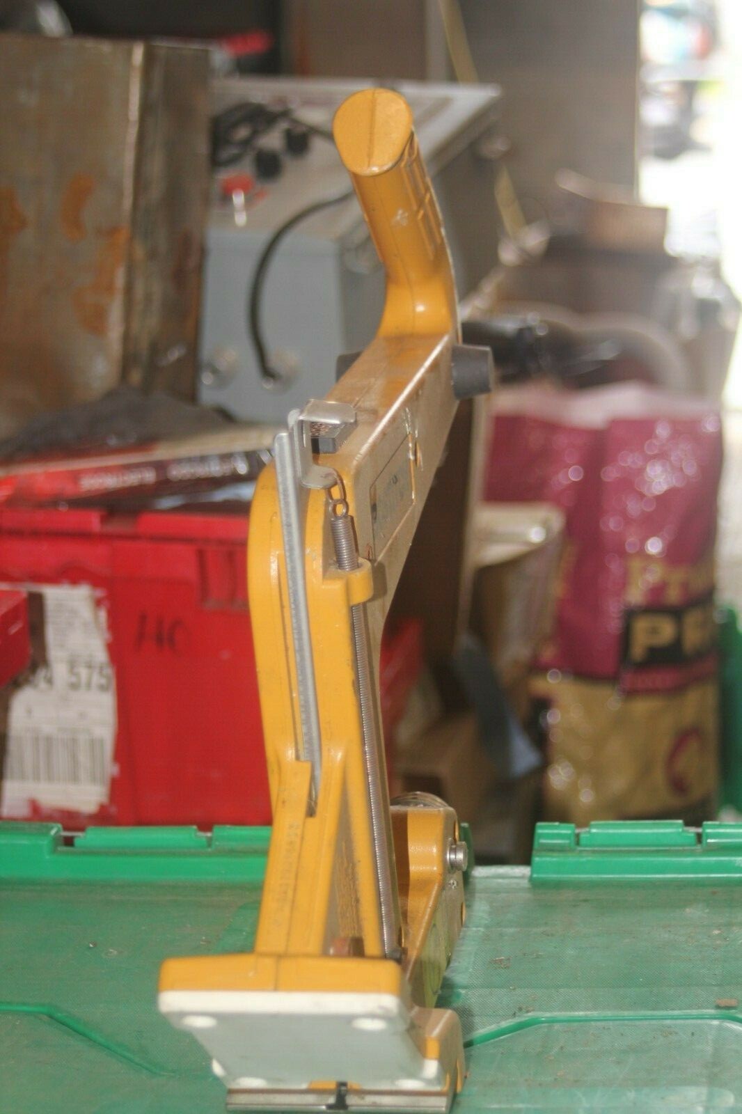 Bostitch Manual Floor Cleat Nailer MFN20D eBay