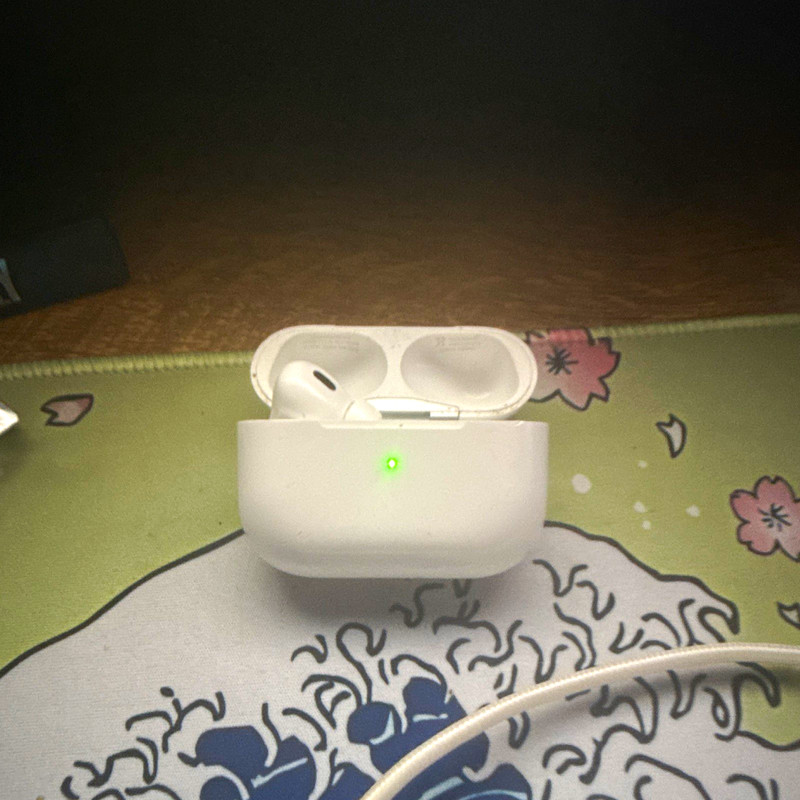 Apple AirPods Pro Wireless Bluetooth In-Ear Earbuds w/ Charging Case White
