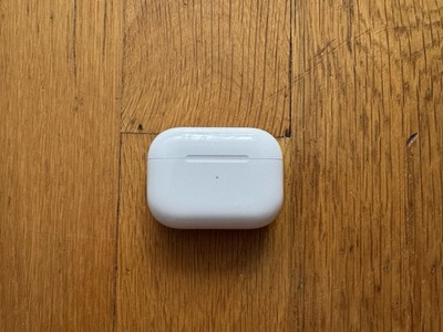 Apple AirPods Pro 2nd Generation MagSafe USB-C, Bluetooth