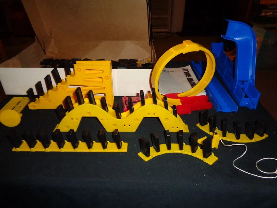 VINTAGE 1989 Domino Rally Intermediate Action Set Game Toy Pressman Complete  - Image 3 of 4