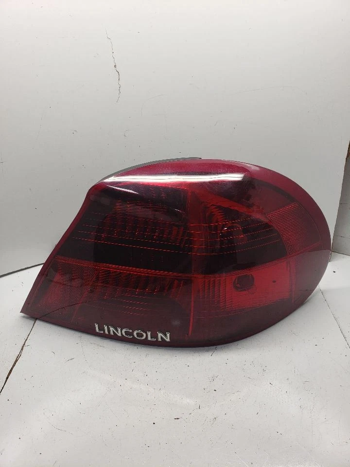 Luz trasera derecha pasajero compatible con 98 Lincoln Continental 1377894 Foto 2 de 4