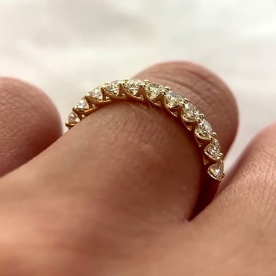 14 Karat Gelbgold Ehering 1,30 Karat Lab Created Rundschliff Diamant E F VVS
