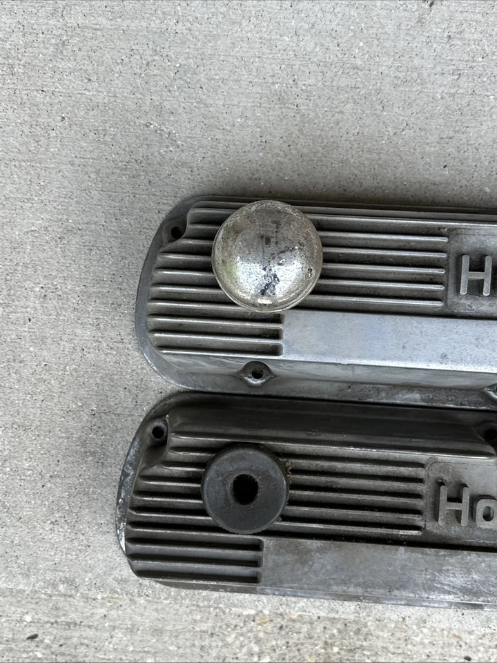 Cubiertas de válvula Ford Holley de bloque pequeño vintage Foto 4 de 4