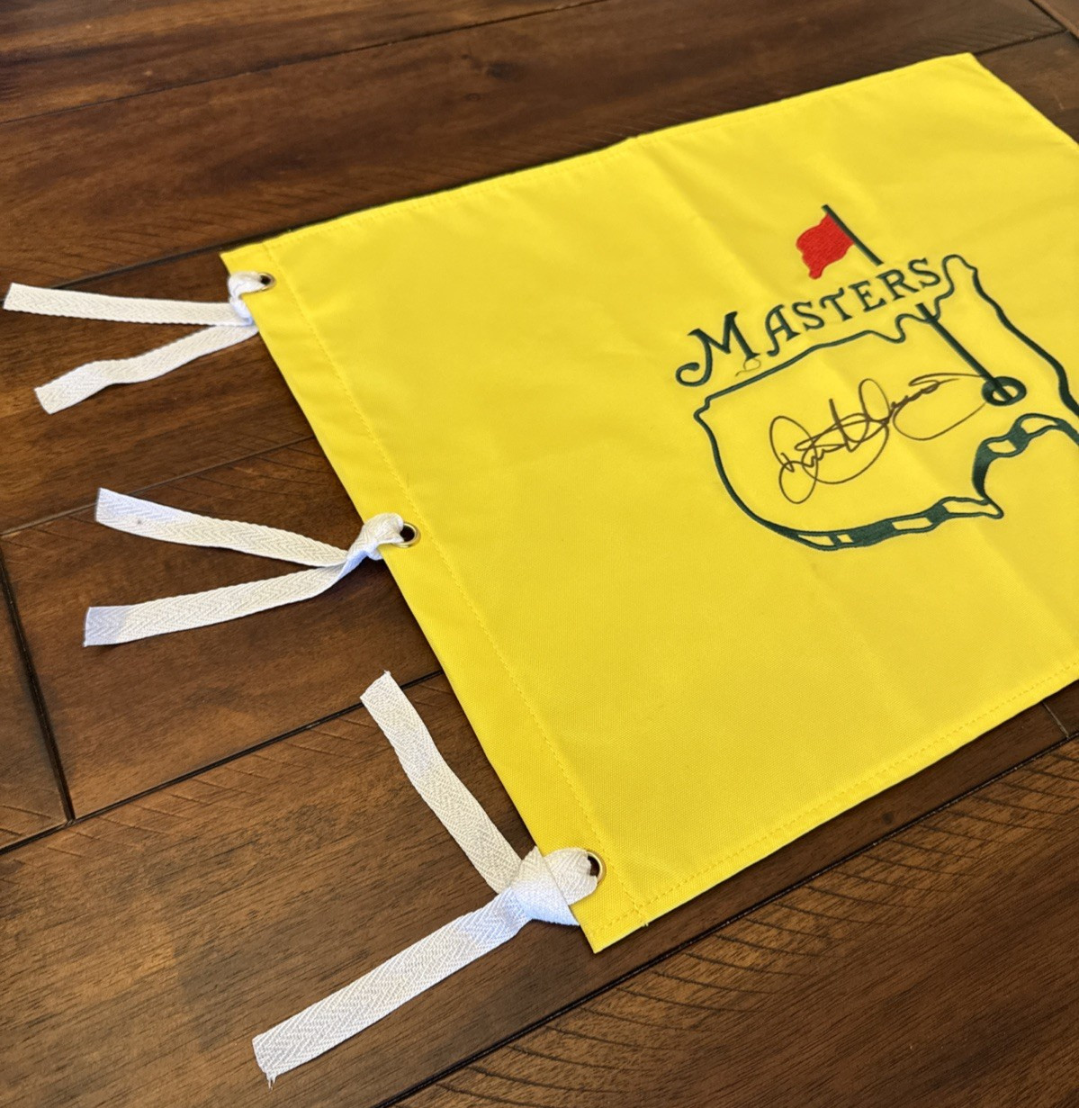 Rory McIlroy Signed  Masters Flag - PSA CERTIFIED COA -  BACK TO BACK CHAMPION ! view 2
