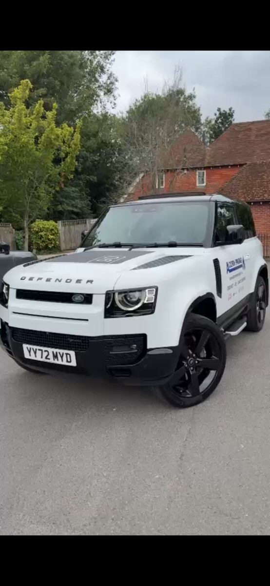 Land Rover Defender 90 X Dynamic SE 3.0