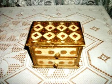 Italian Florentine Gilt Wood 2 Drawer Chest Jewelry Box 1960s Vintage HWR