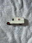 ORIGINAL VINTAGE DINKY TOYS 253 DAIMLER AMBULANCE WHITE DIECAST MODEL - 252