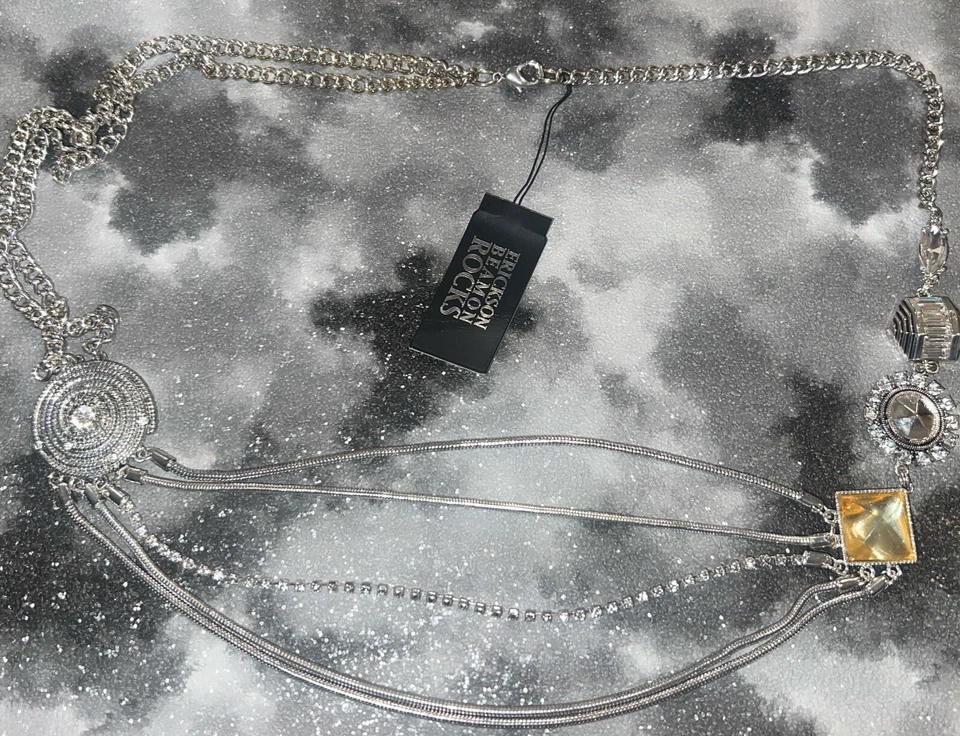 2 Erickson Beamon Rocks Swag Cadena Fondo Oro y Plata Foto 3 de 4