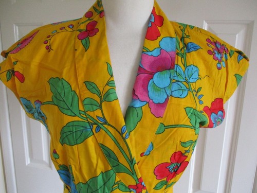 MONDI - GORGEOUS RETRO, YELLOW/MULTI FLORAL PRINT, BELTED, WRAP DRESS - SIZE S - Picture 2 of 12
