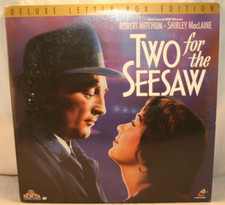 Laserdisc b  Two For The Seesaw  Robert Mitchum Shirley MacLaine Edmon Ryan LT