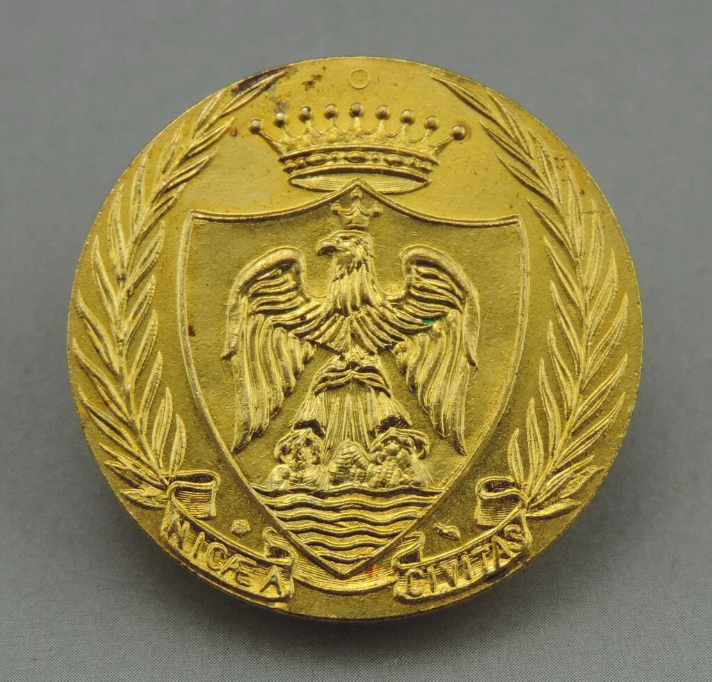 Une médaille pour le centenaire