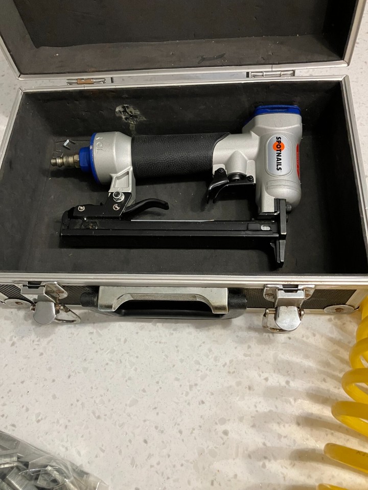 Spotnails PS7116 Upholstery Stapler for 22ga 3/8" Crown Staples, 1/8