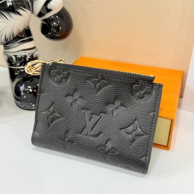 Louis Monogram Empreinte Lisa Wallet
