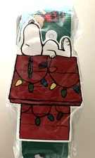 Harveys Seatbelt Peanuts Click n Carry Strap, New in Package, Green, Holidays