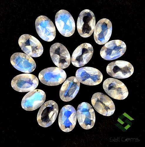 Natural Arcoiris Piedras Luna Corte Ovalado 7.69Cts 6x4 MM Lote 20 Piezas - Picture 2 of 6