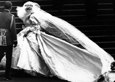 princess diana wedding dress costume 1981 David and Elizabeth Emanuel, Princess Diana's Wedding Dress