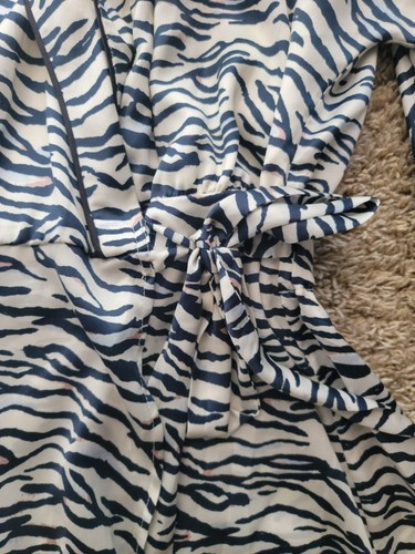 Le Superbe Women's Sunset Marquis Colorful Zebra Print Top Romper Short Sz. 2 - Picture 2 of 13