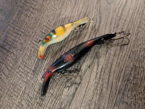 2 Vintage Fishing Lures: Homer Le Blanc Swim Whizz & The Believer Drifter Tackle - Picture 7 of 10