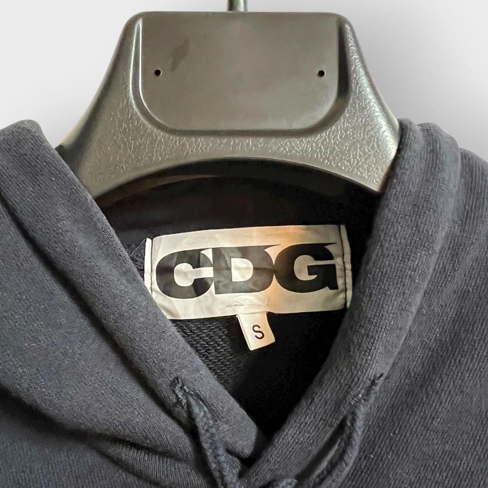 Sudadera con capucha Comme Des Garcons con logotipo CDG (S) Foto 4 de 4