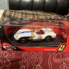2001 Hot Wheels 29755 White/Blue Stripes#22 Ferrari 250 Testa Rossa 1:18 Diecast