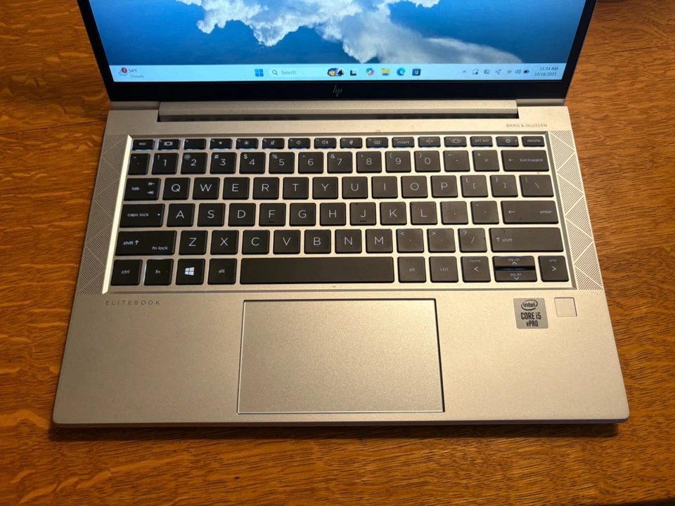 HP Elitebook 830 G7 i5 10ª generación/8/256 SSD Foto 3 de 4