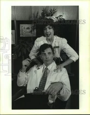 1991 Press Photo Peter Webster & Lee Merrill in "Harvey" at Houston's Alley