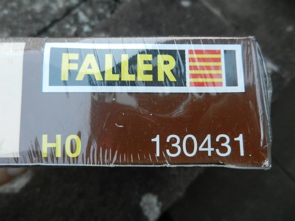 Faller 130431 Reliefhäuser in OVP