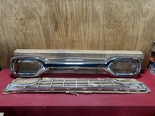 Nos 1960 Ford Truck Chrome Upper Lower Grille Fomoco C0tz-8200-b C0tz-8200-d