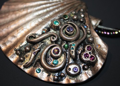 Chico's Brushed Silver Shell 16" Statement Multi Strand Rhinestone Necklace - Picture 8 of 8