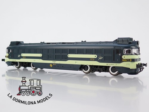 MG58 H0 =DC DIGITAL ELECTROTREN 2363 LOCOMOTORA 354-006-9 TALGO PENDULAR RENFE - - Imagen 2 de 23
