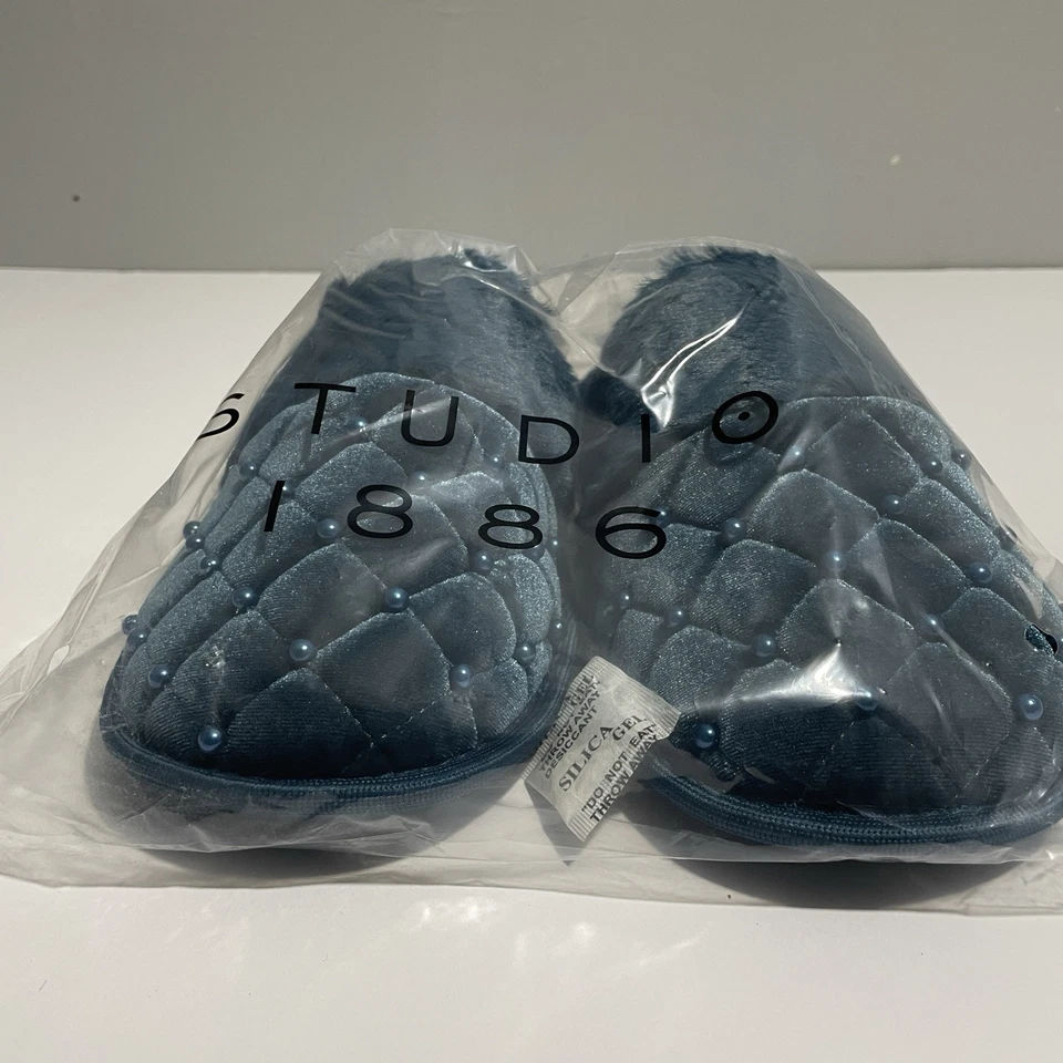 Zapatillas Avon para mujer suaves de piel sintética y perlas verdes talla 9/10 Foto 2 de 4