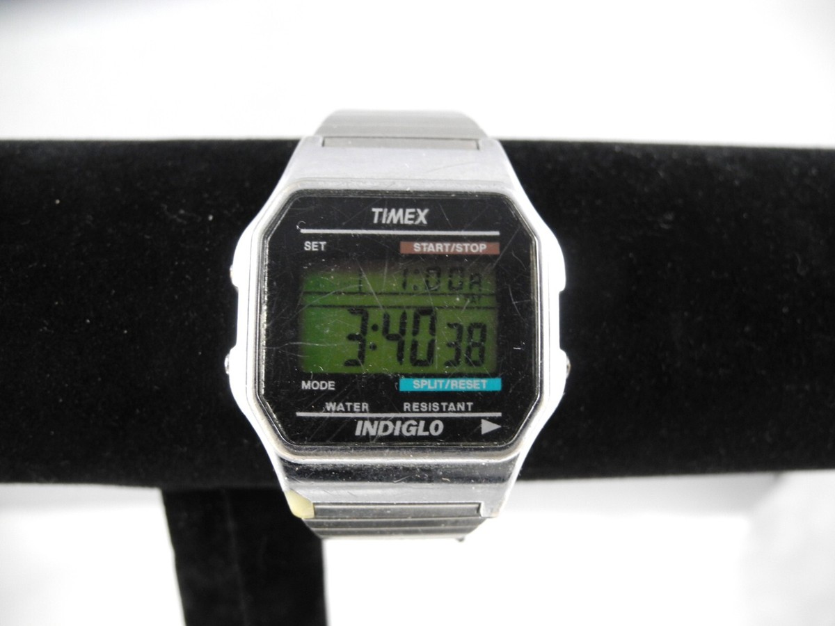 TIMEX INDIGLO 腕時計 Timex Indiglo Watch Men Stretch Stainless Steel Gold WR