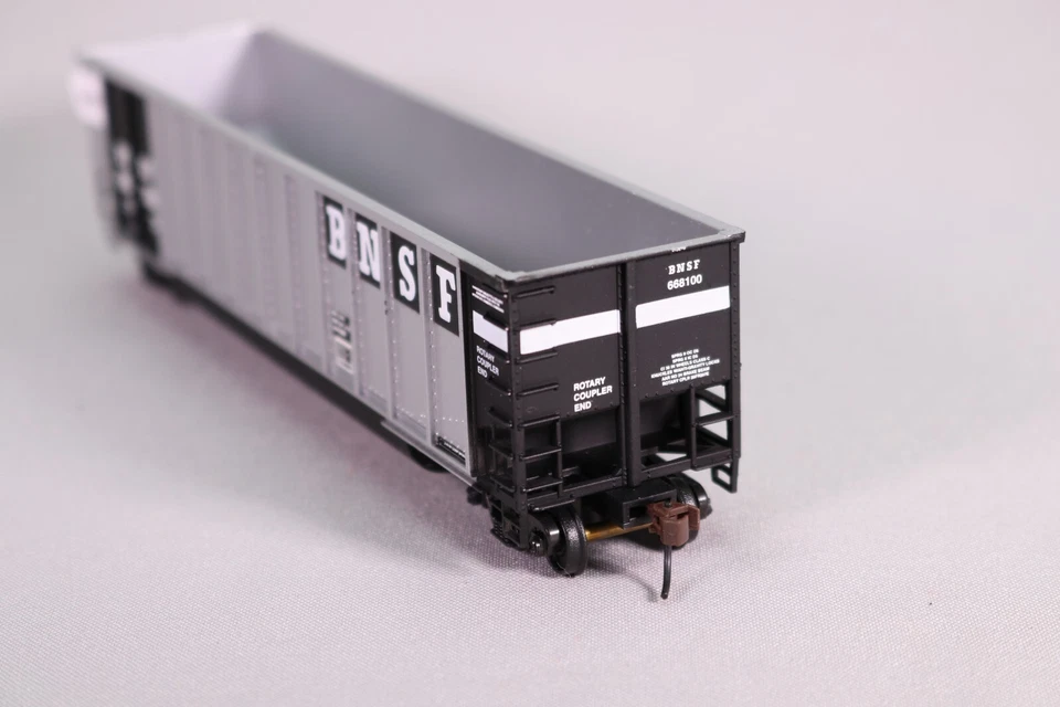 LE4647 WALTHERS Ho 1/87 Wagon Bethgon coalporter hopper BNSF 668100 - Photo 2/4
