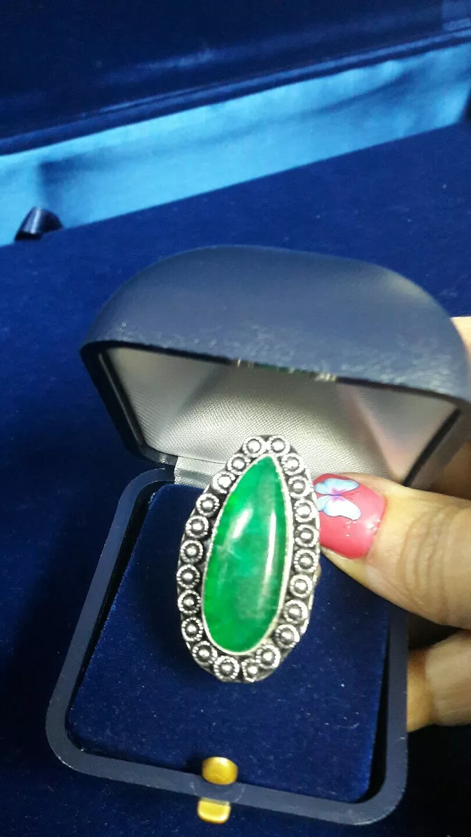 Anello con giada verde shop