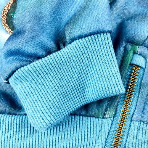 Disney Store Kids Blue Sequin Glitter Pirates of the Caribbean Sweatshirt Sz 4 - Picture 5 of 7